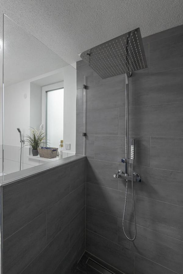 Exklusive Neubau-Ferienwohnung Mit Fernsicht Costanza Esterno foto